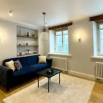 Old Town Luxury Apartment